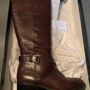 Ralph Lauren Maryann Boots. Size 9B. Brown.